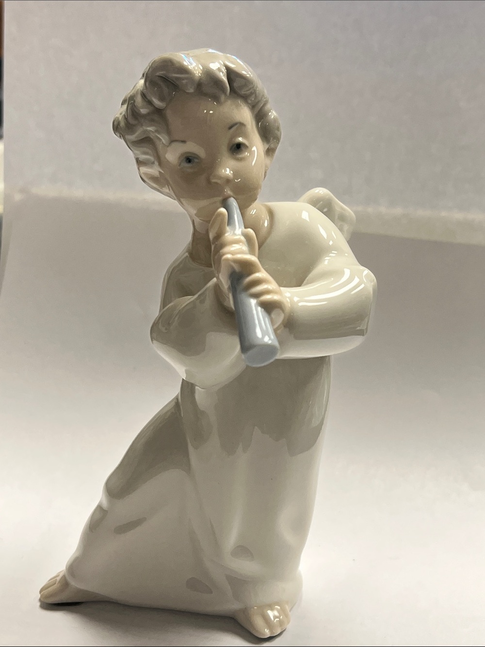 Lladro Porcelain cherub Angel Boy Playing Flute Collectible Figurine